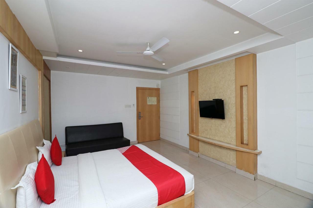 Oyo 5843 Hotel Yash Inn Mirzāpur Exteriér fotografie