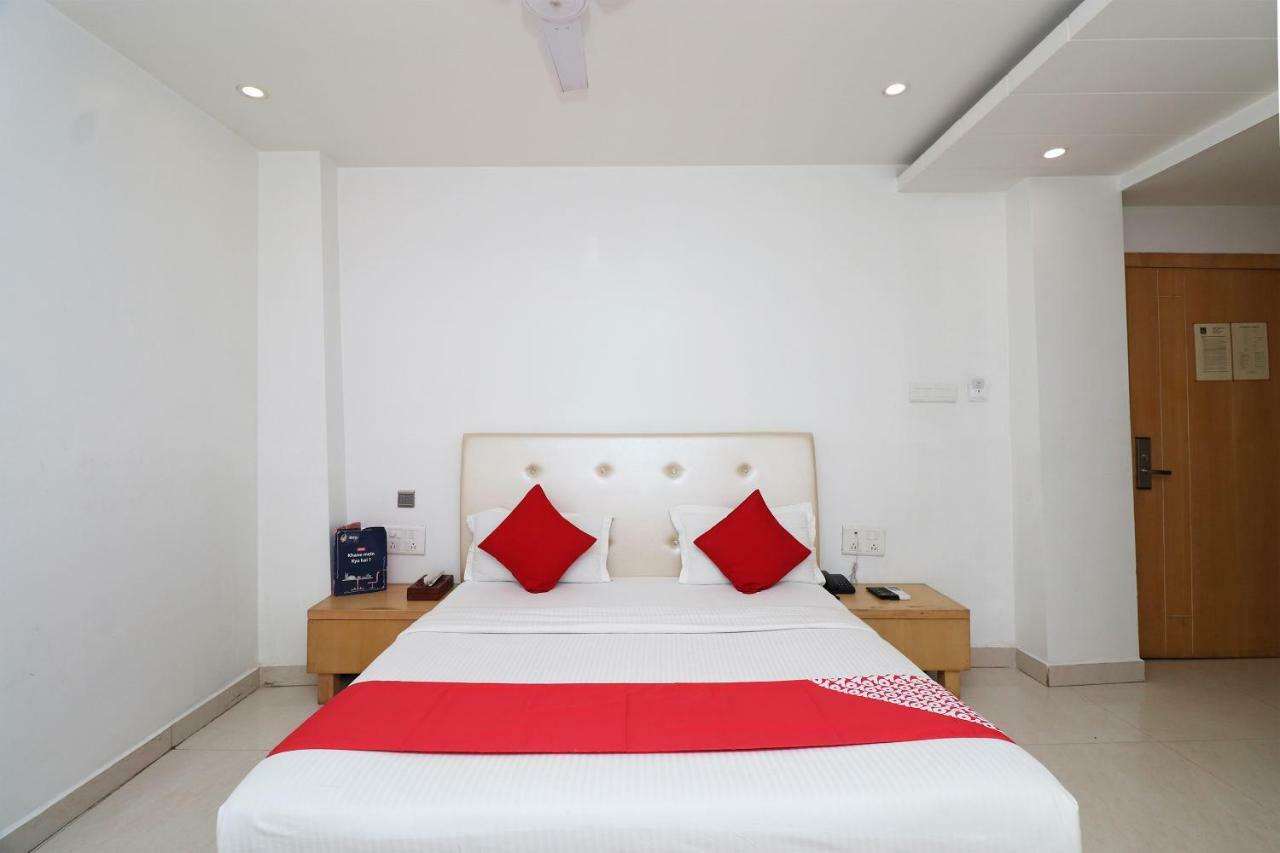 Oyo 5843 Hotel Yash Inn Mirzāpur Exteriér fotografie