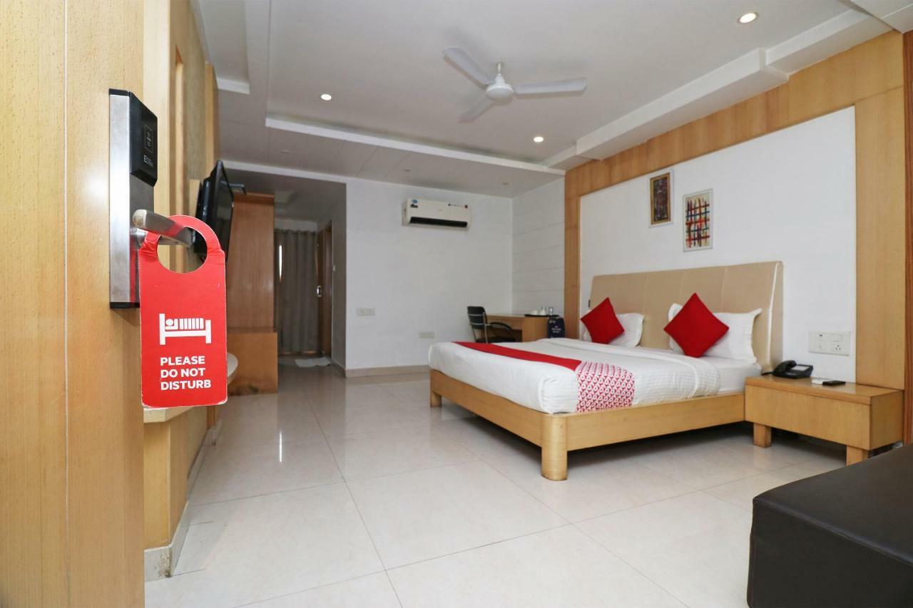Oyo 5843 Hotel Yash Inn Mirzāpur Exteriér fotografie