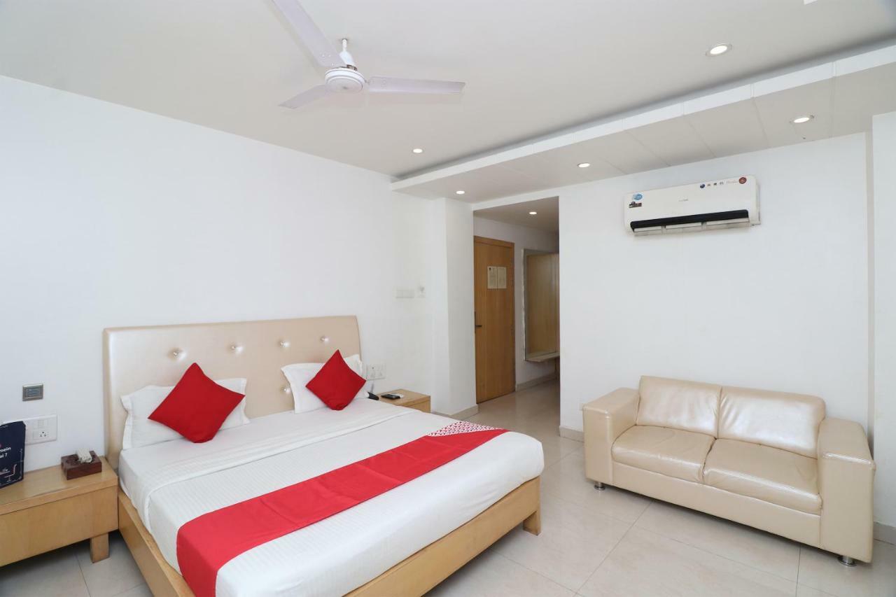 Oyo 5843 Hotel Yash Inn Mirzāpur Exteriér fotografie